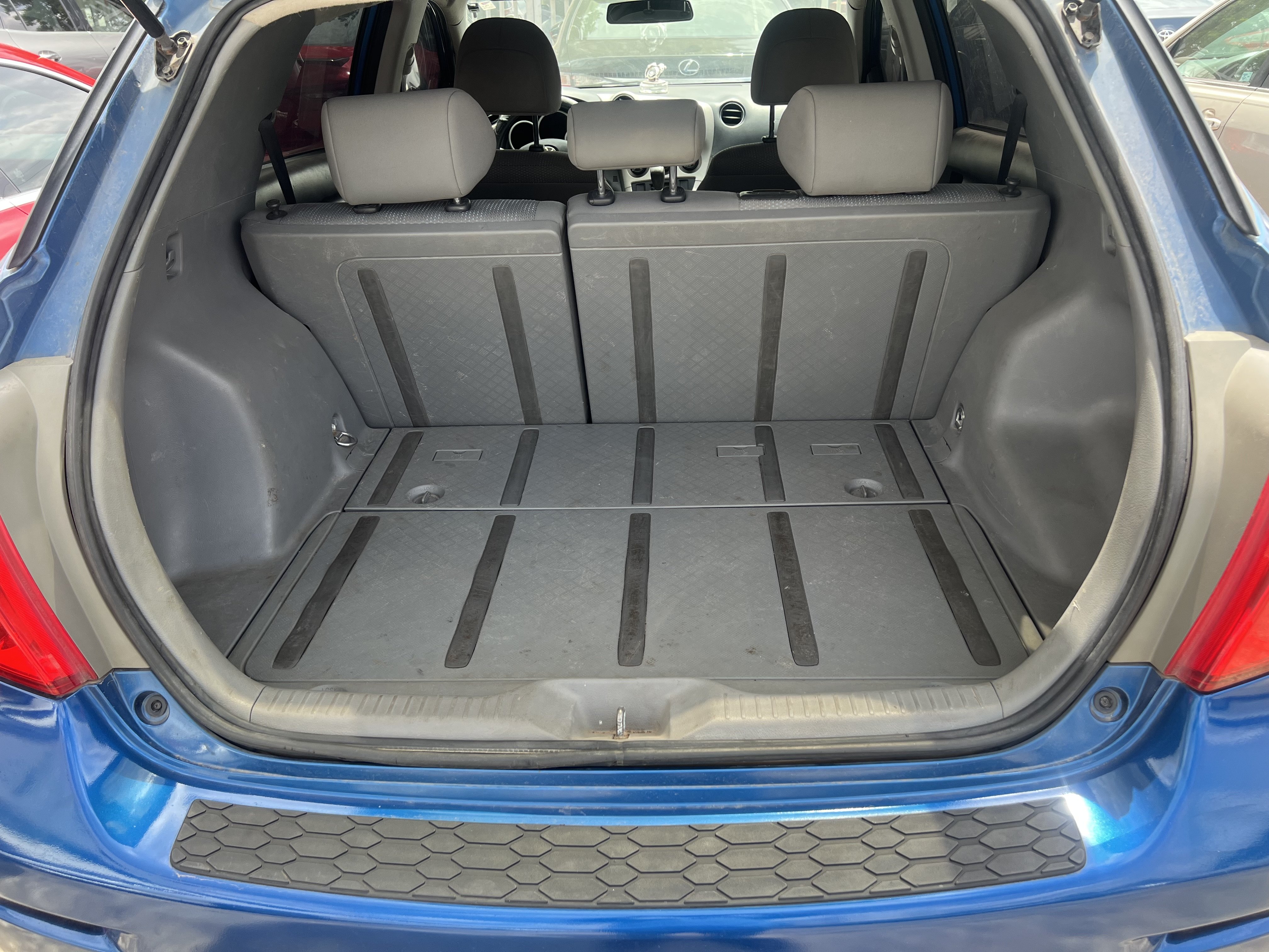 2010 Toyota Matrix photo 11