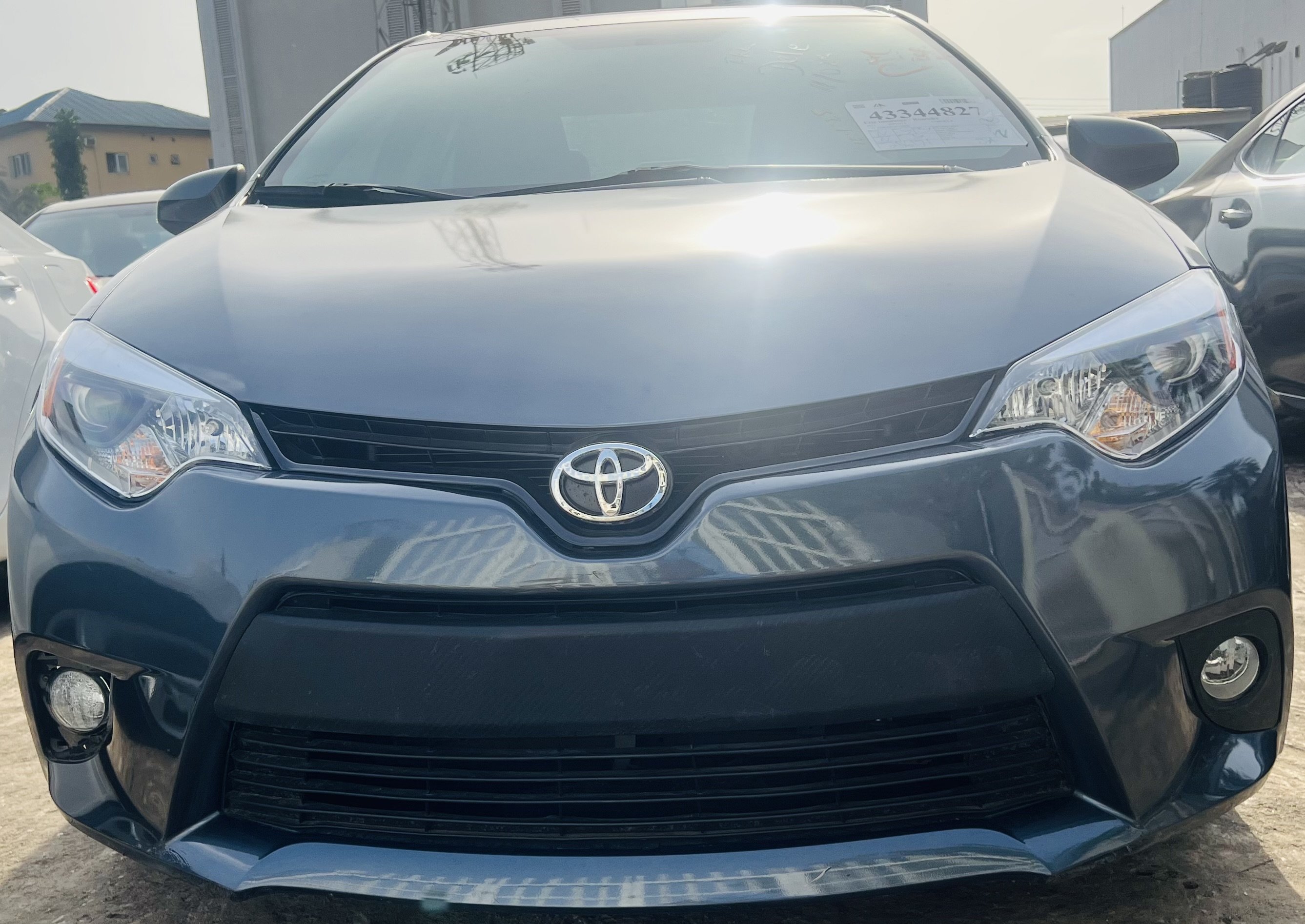2015 Toyota Corolla photo 3