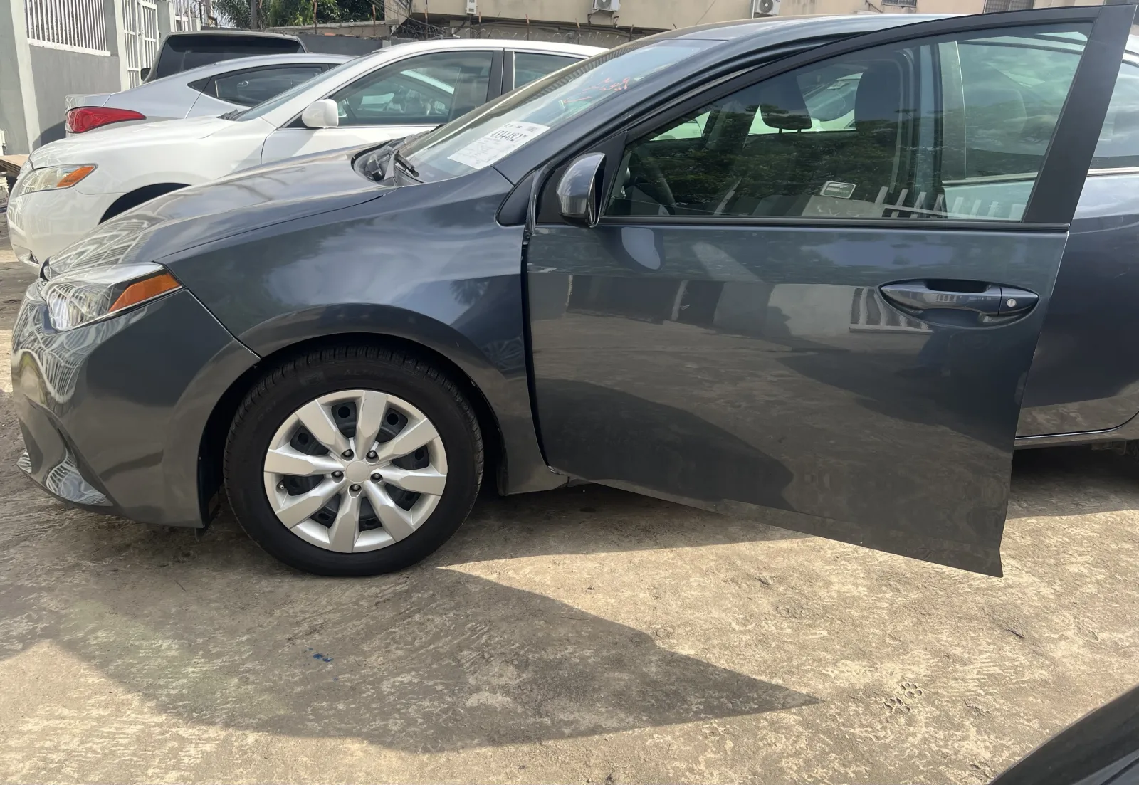 2015 Toyota Corolla photo 5