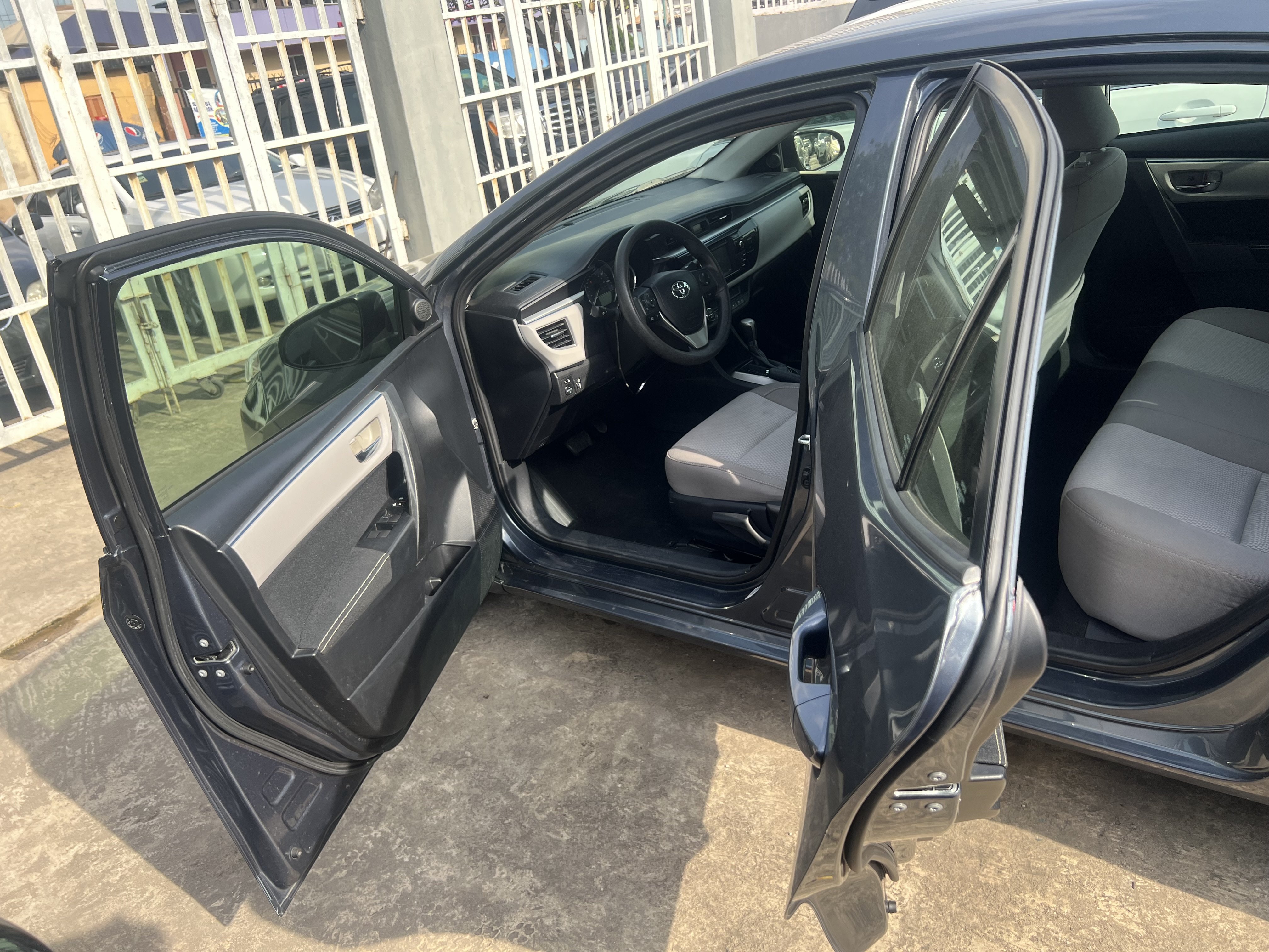 2015 Toyota Corolla photo 15