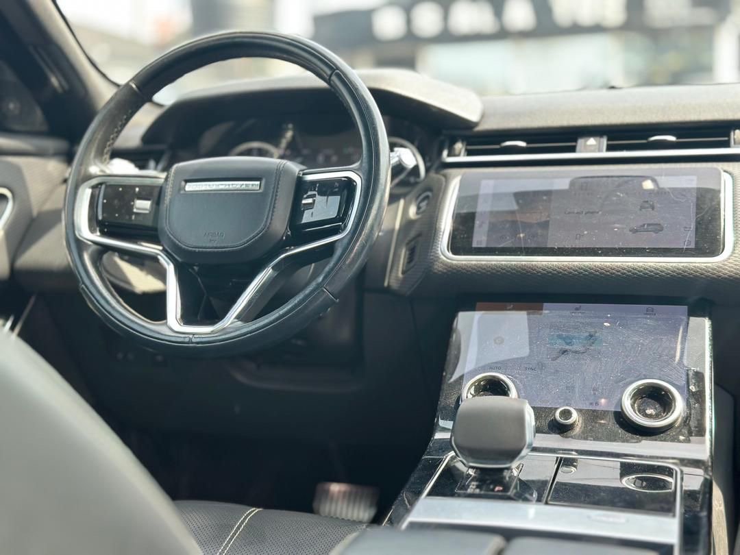 2021 Land Rover Range Rover photo 6