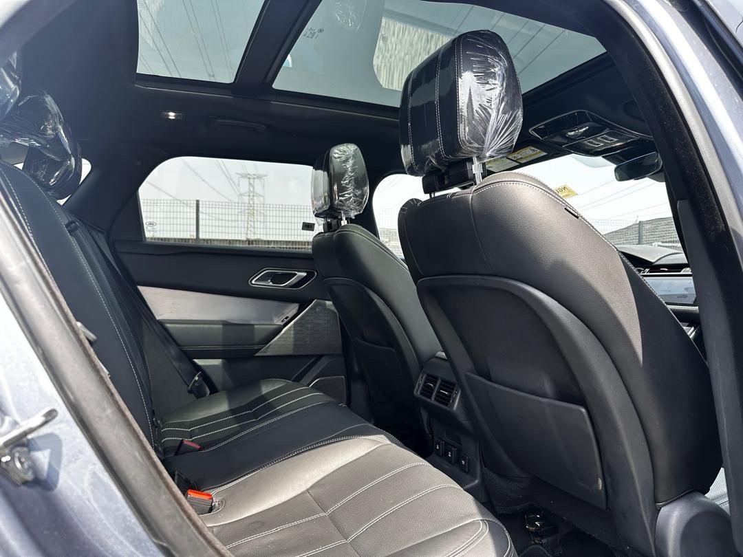 2021 Land Rover Range Rover photo 12