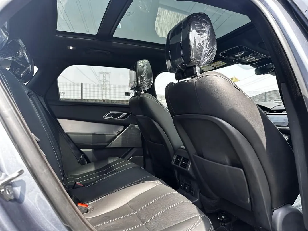 2021 Land Rover Range Rover photo 12