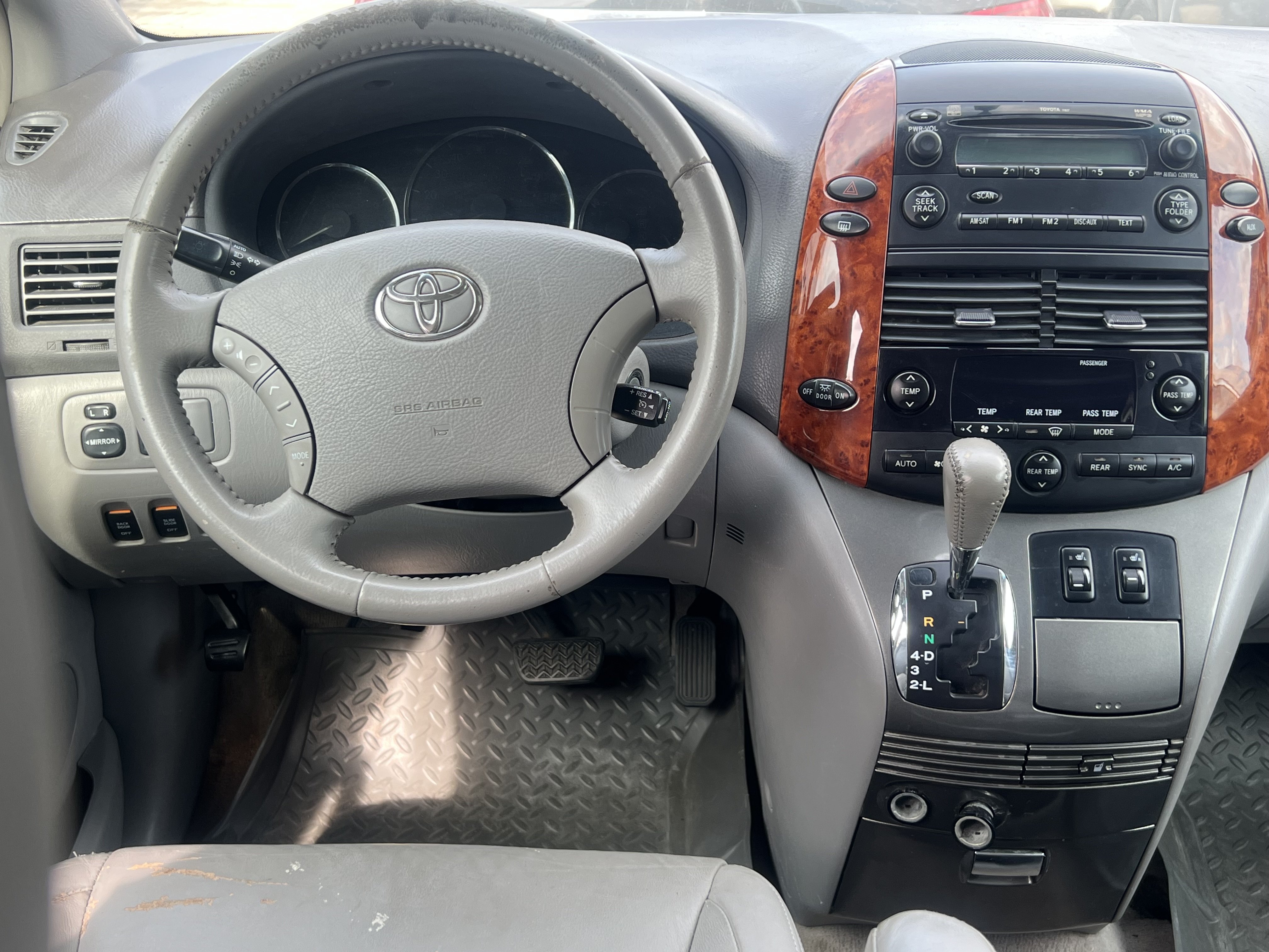 2008 Toyota Sienna Xle photo 4