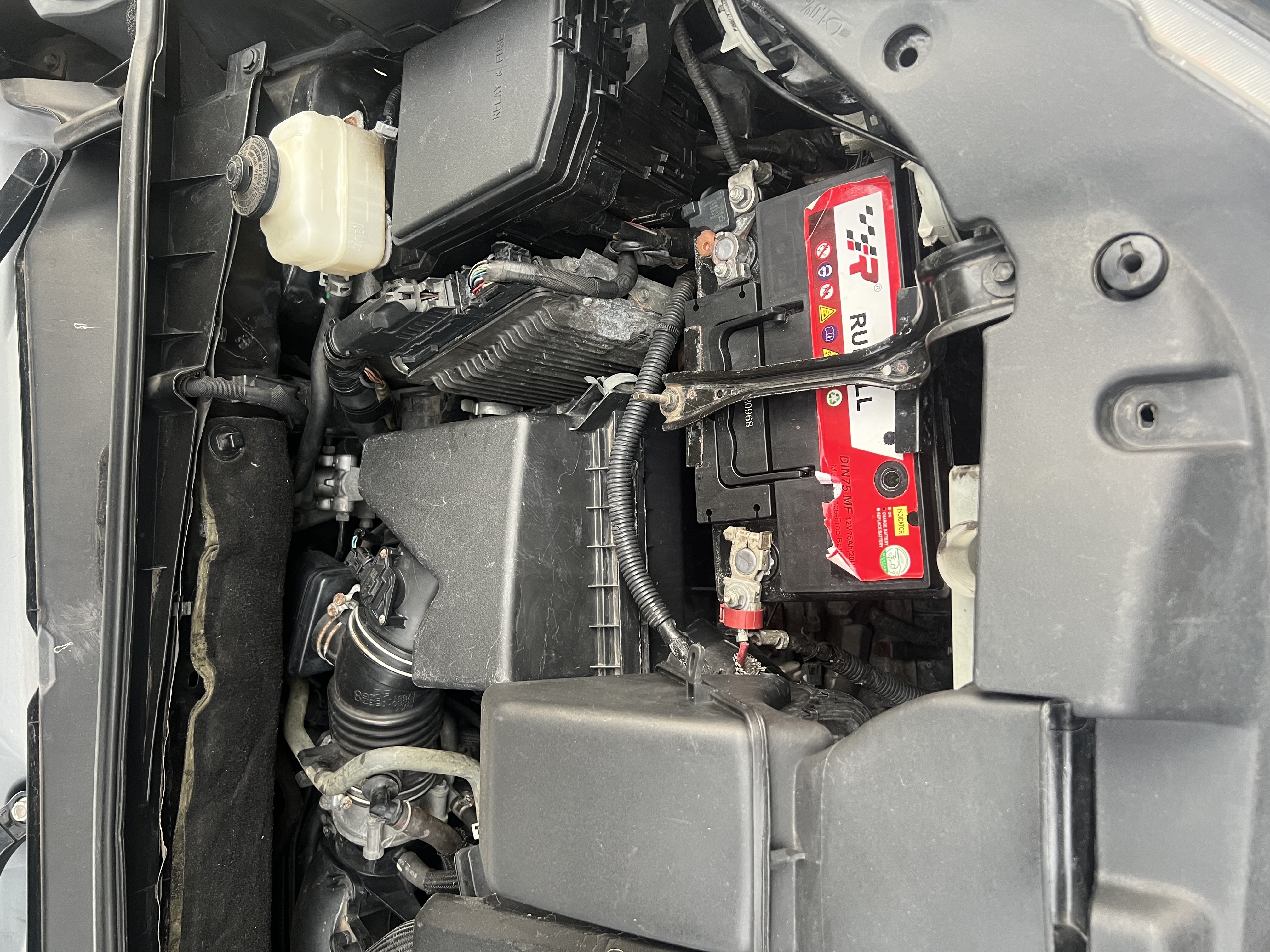 2017 Toyota Highlander, Se photo 4