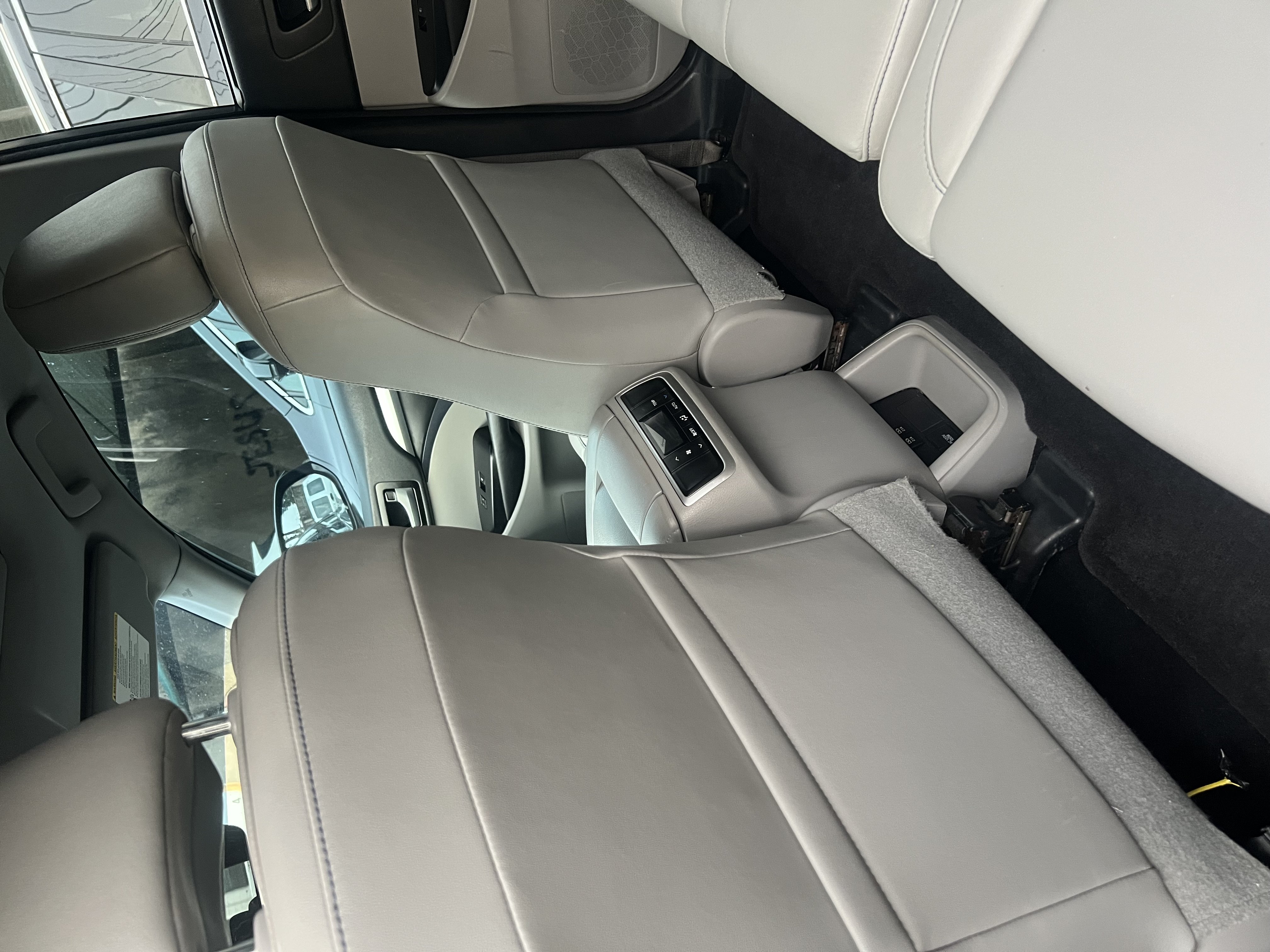 2017 Toyota Highlander, Se photo 15