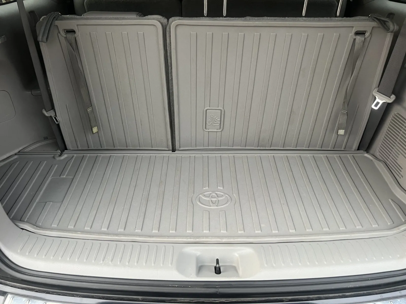 2017 Toyota Highlander, Se photo 25