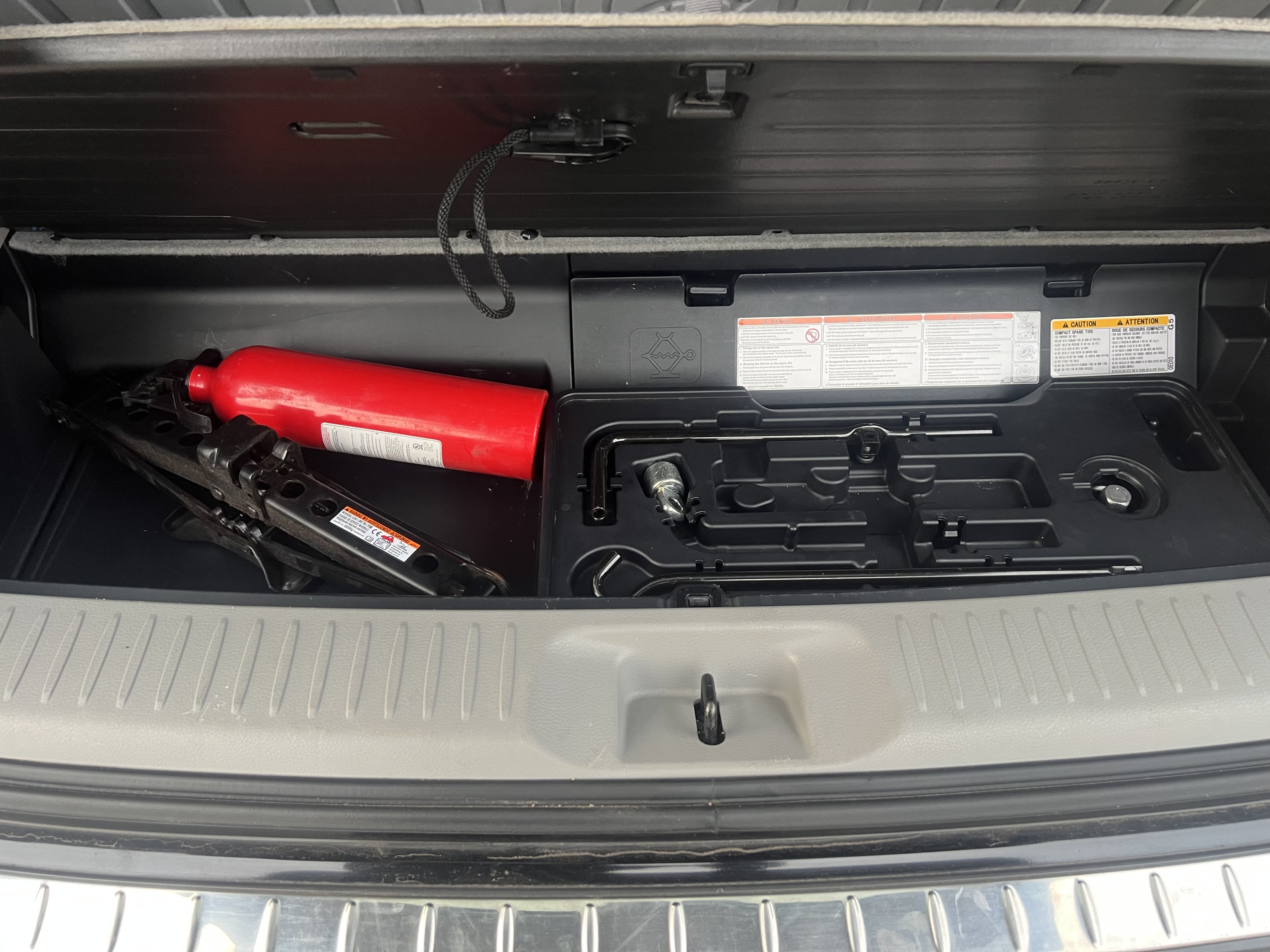 2017 Toyota Highlander, Se photo 26