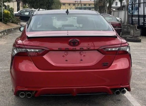 2022 Toyota Camry photo 14