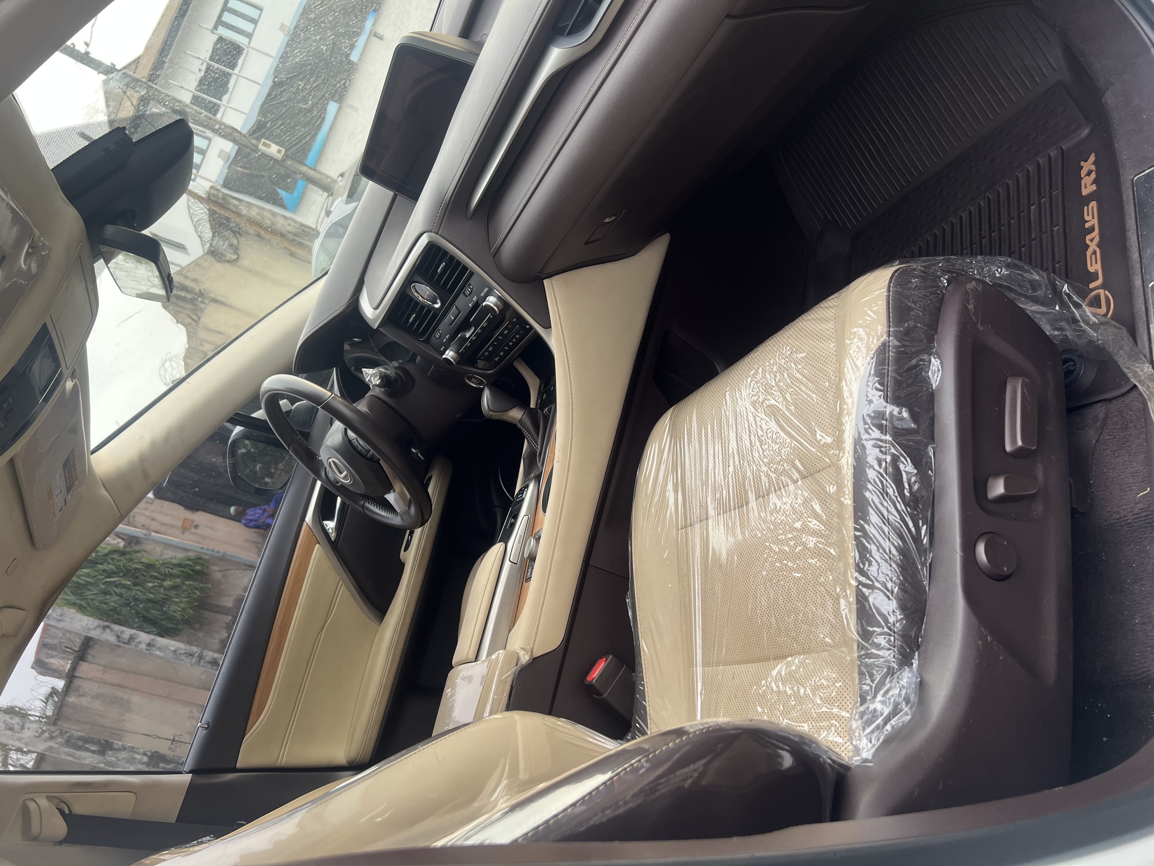 2019 Lexus RX,350L photo 9