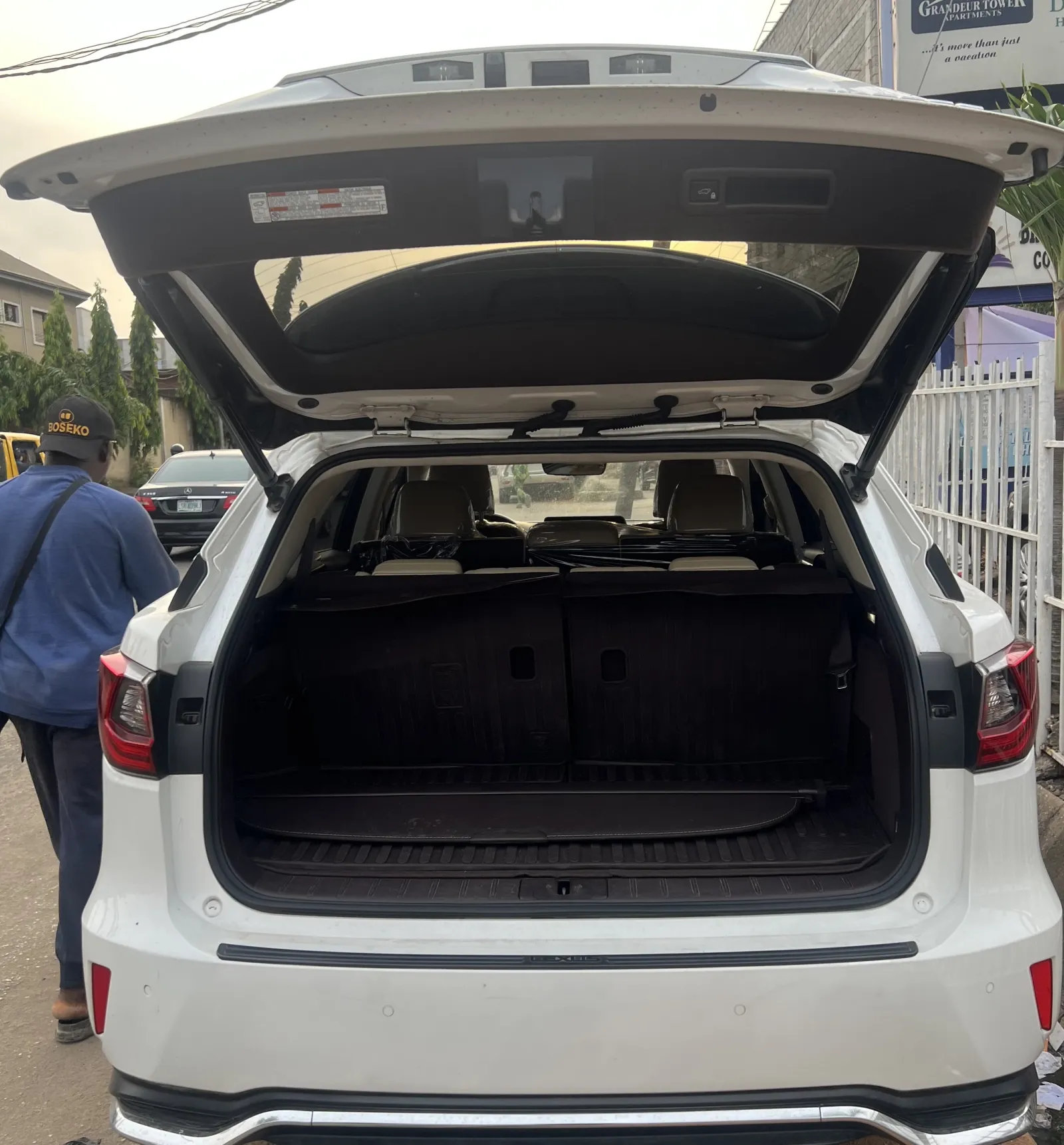 2019 Lexus RX,350L photo 19