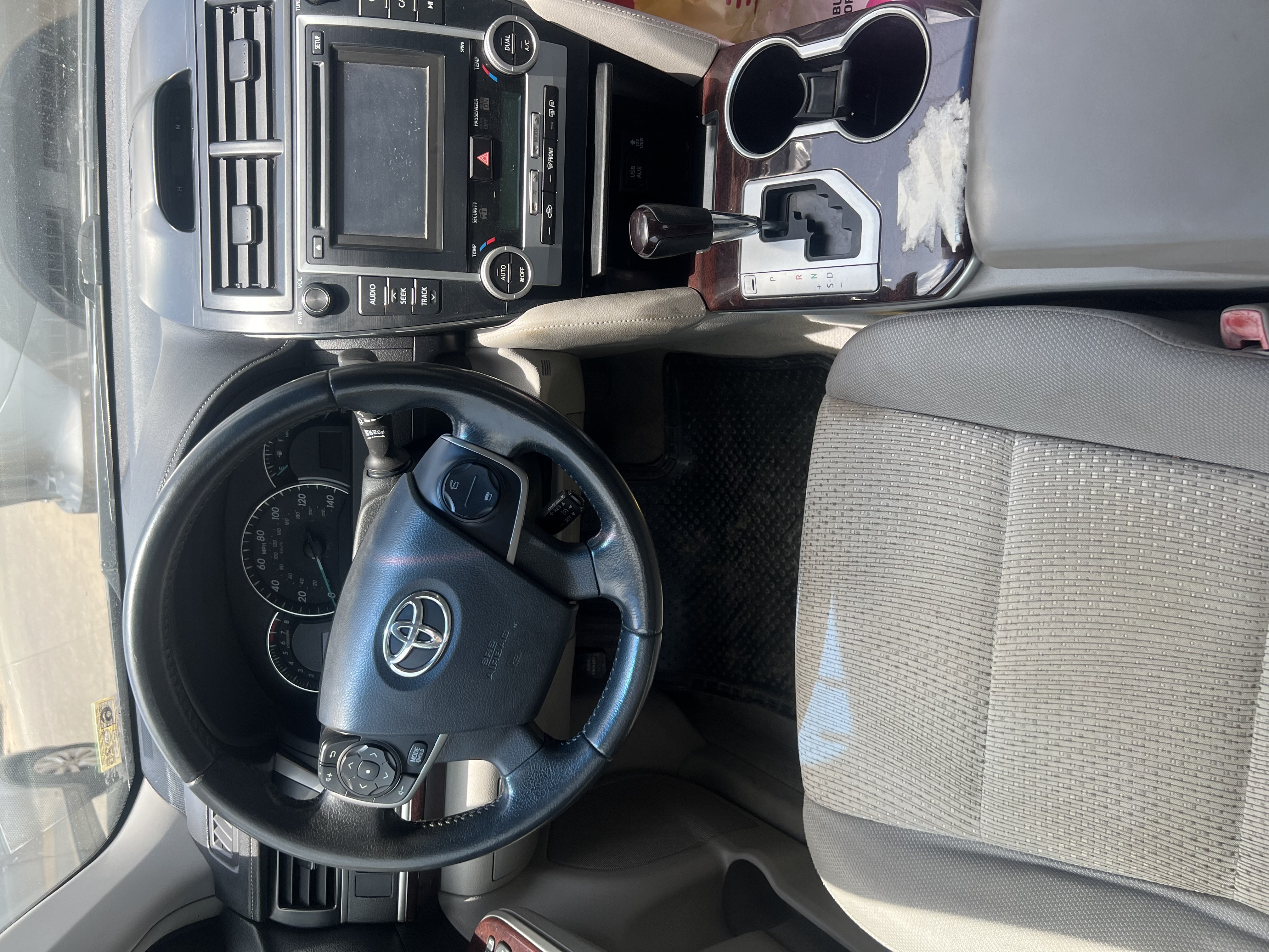 2013 Toyota Camry,Xle photo 6