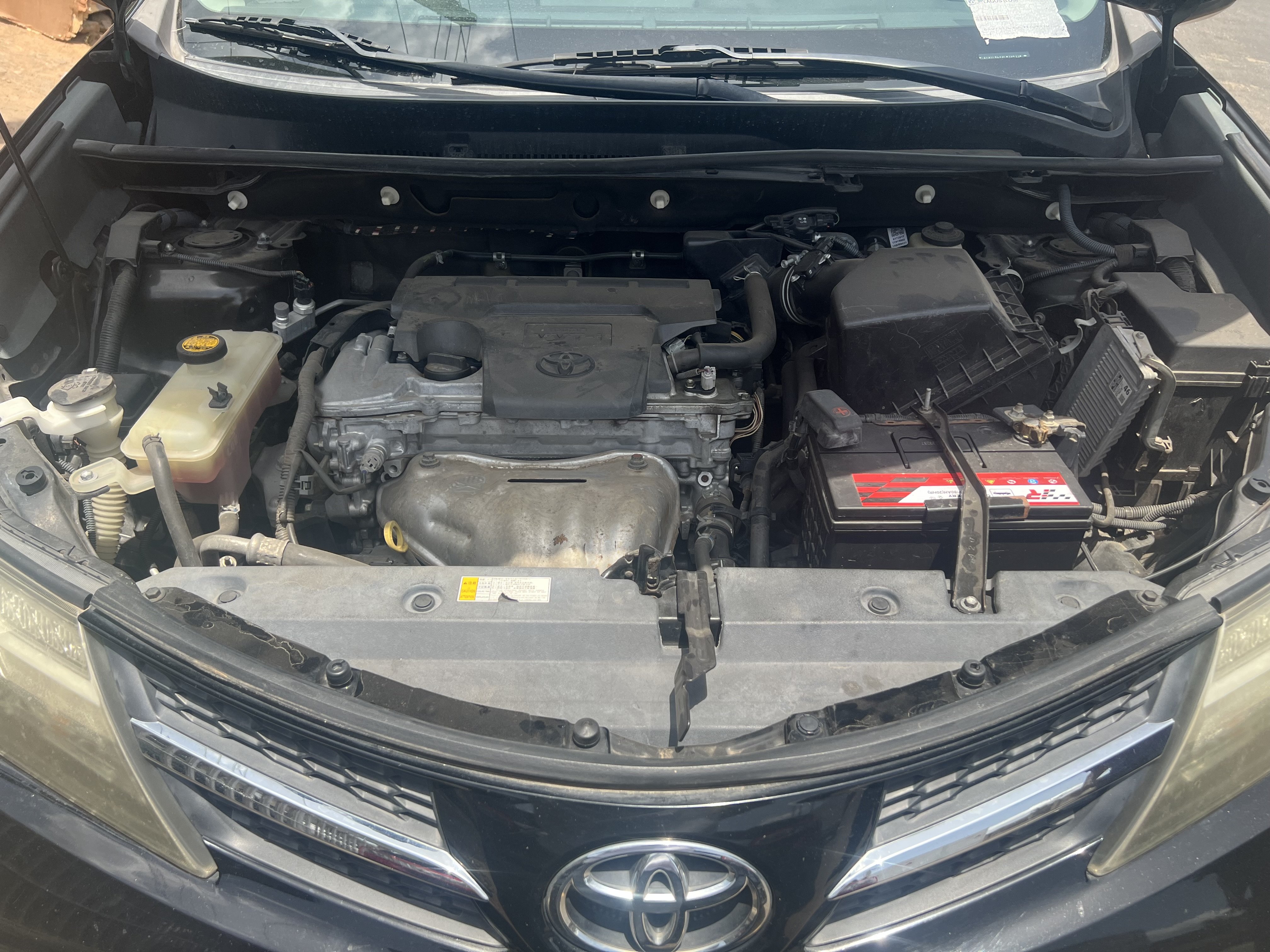 2015 Toyota RAV4 photo 3