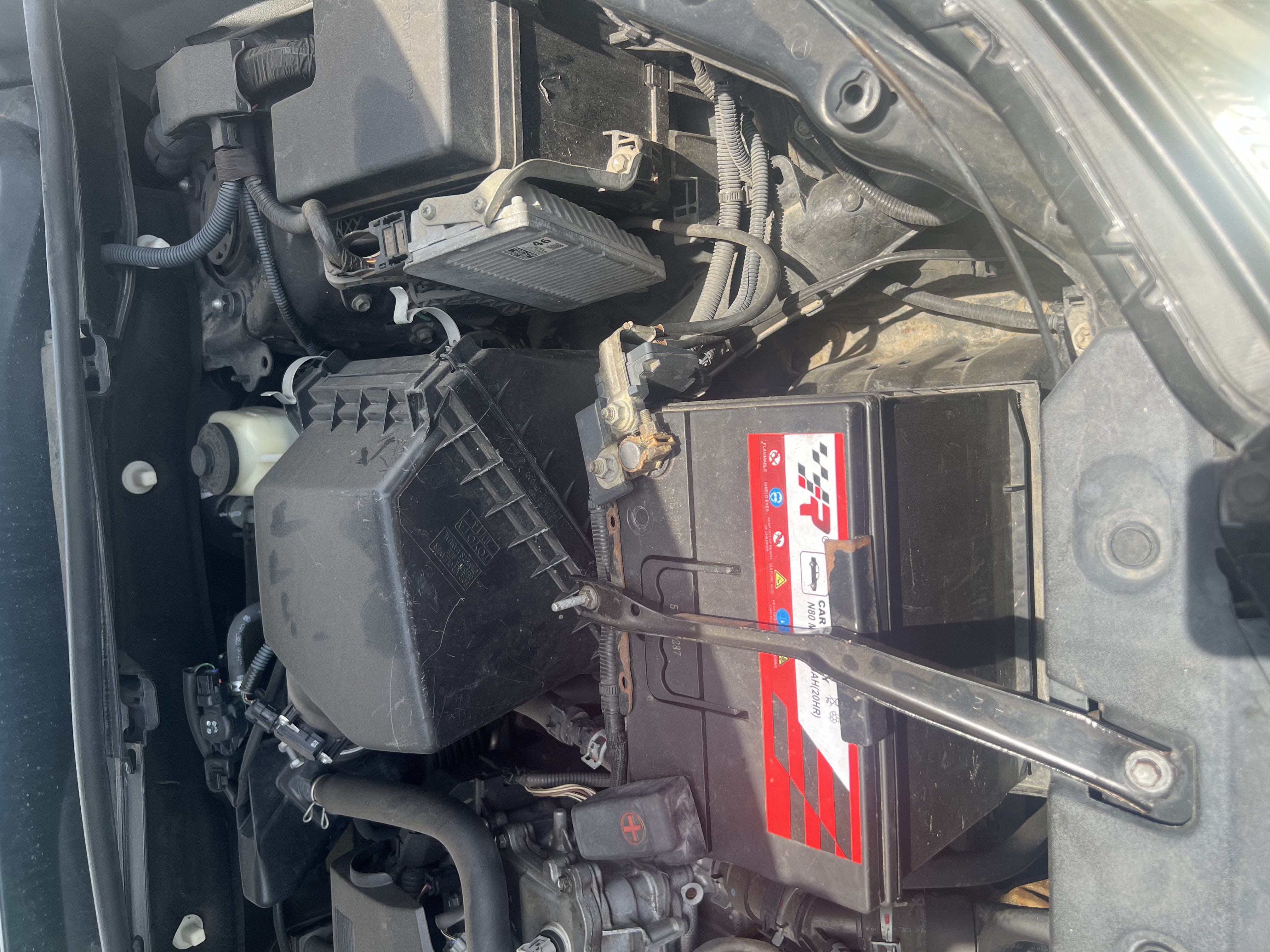 2015 Toyota RAV4 photo 4