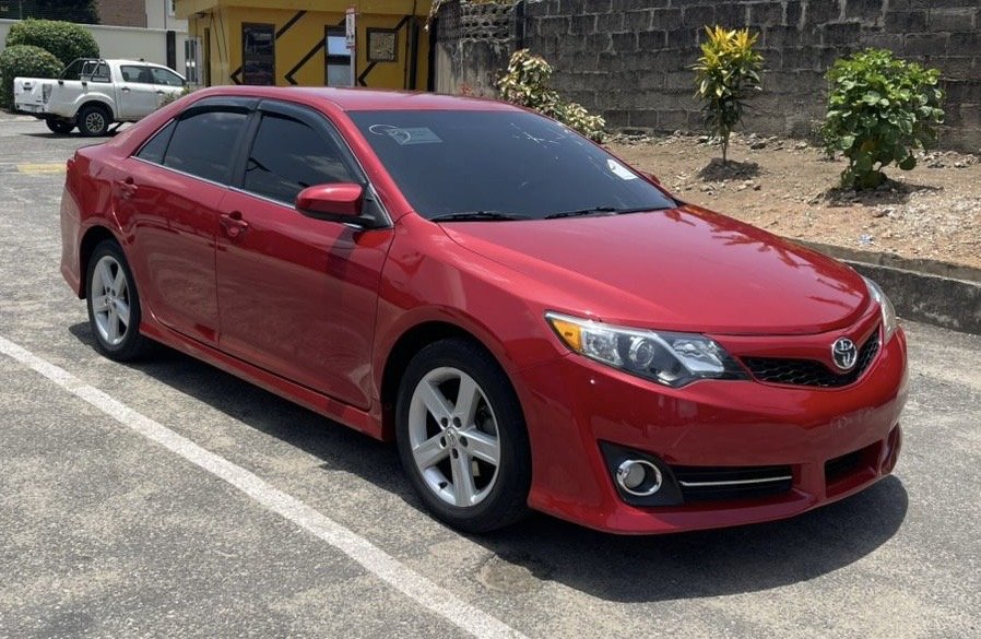 2012 Toyota Camry,Se photo 4