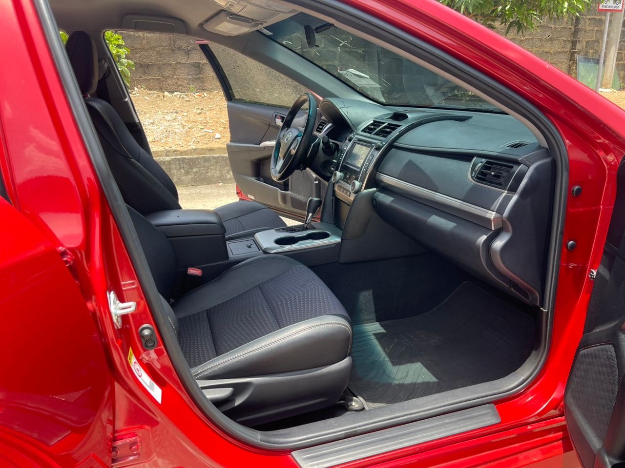 2012 Toyota Camry,Se photo 6