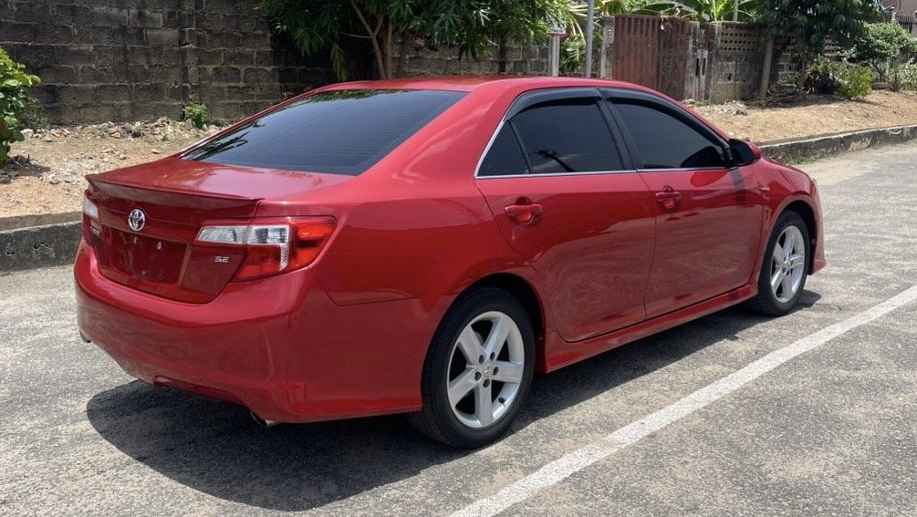 2012 Toyota Camry,Se photo 12