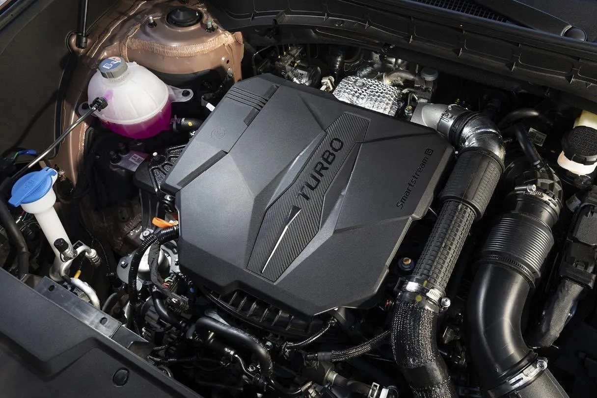 2020 Hyundai Santa Fe photo 2