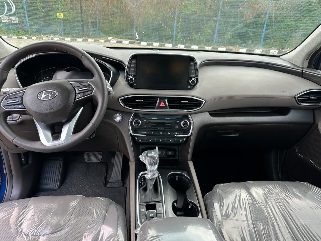 2020 Hyundai Santa Fe photo 7