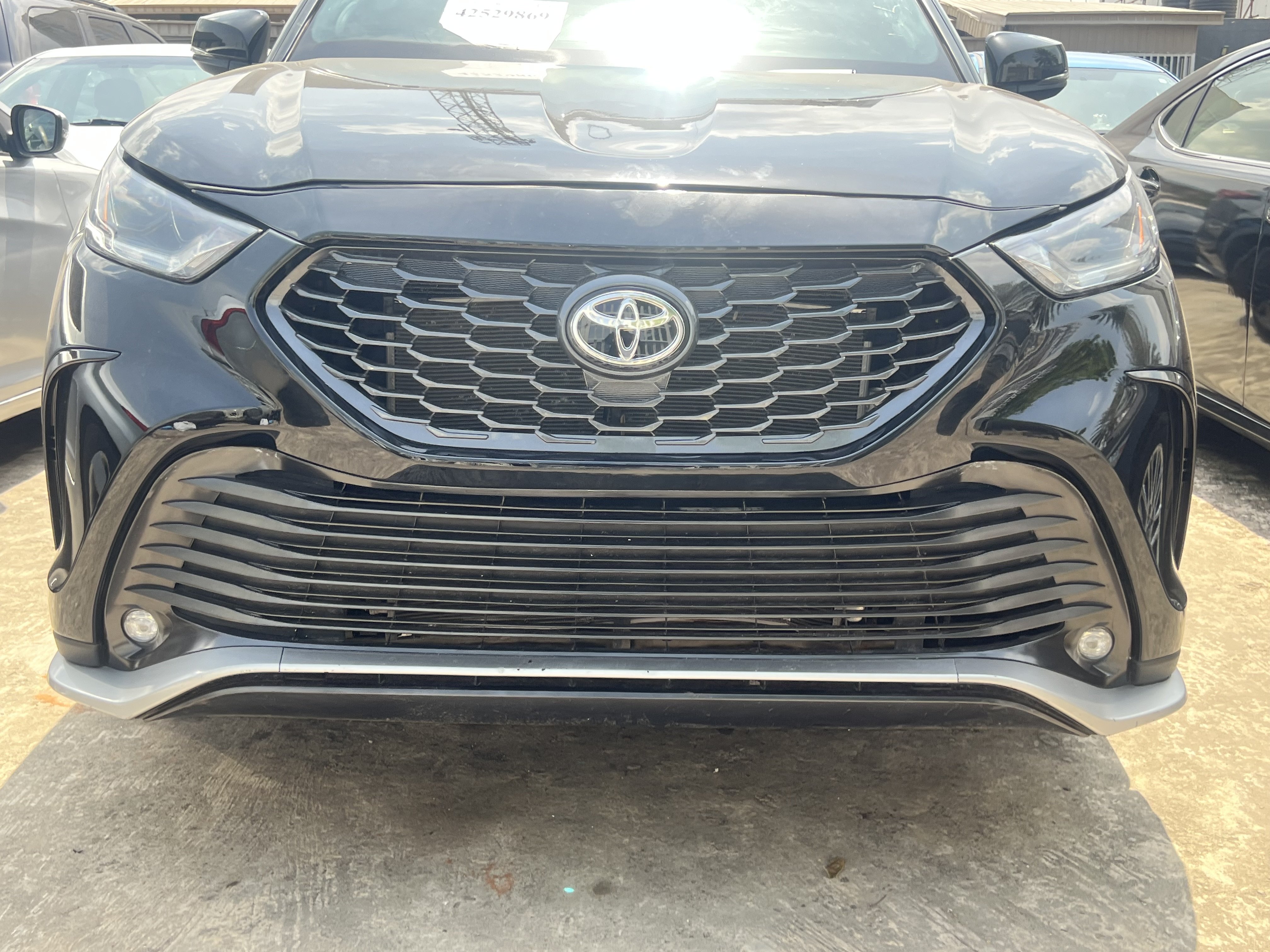 2023 Toyota Highlander XSE photo 4