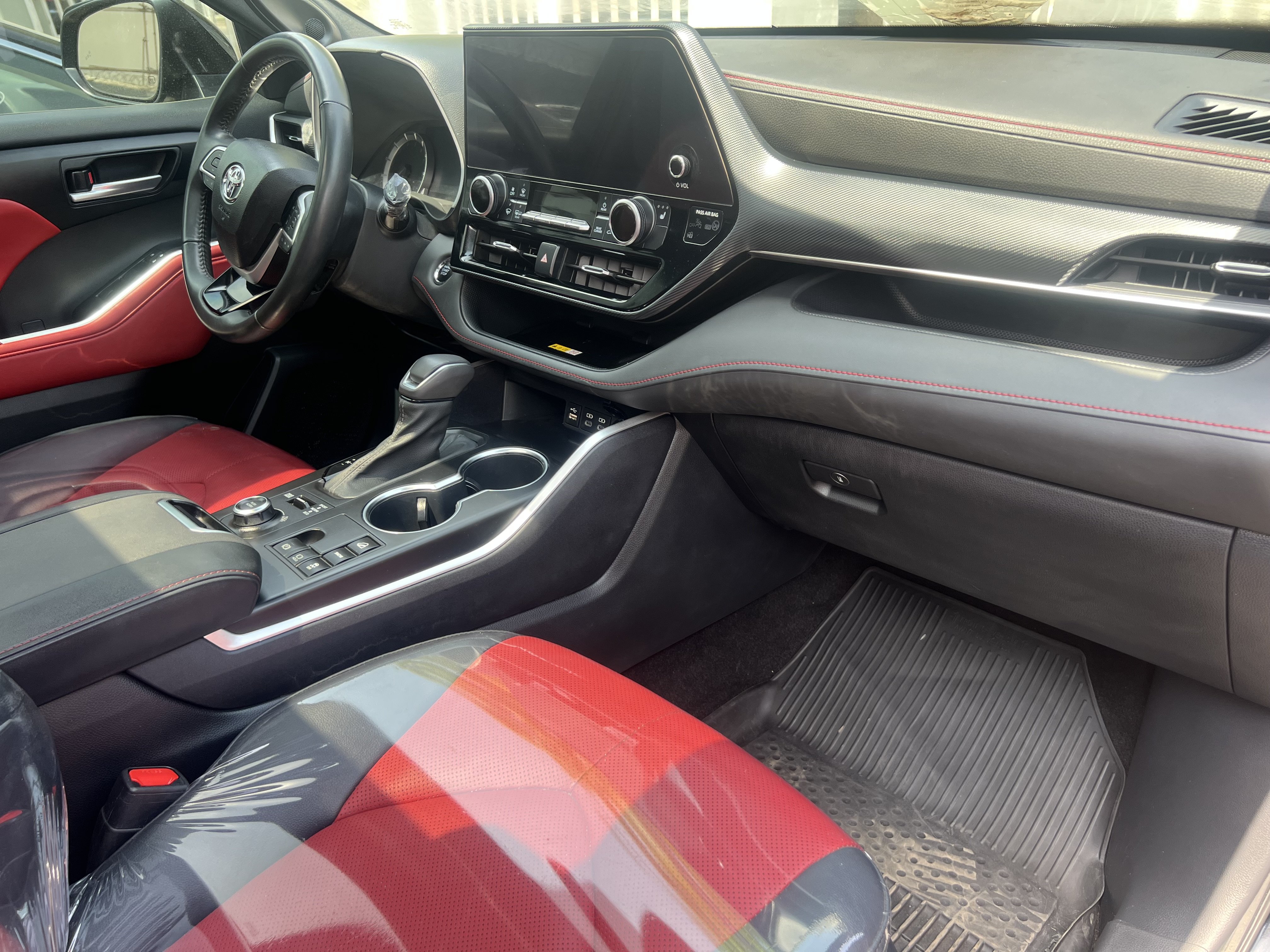 2023 Toyota Highlander XSE photo 12