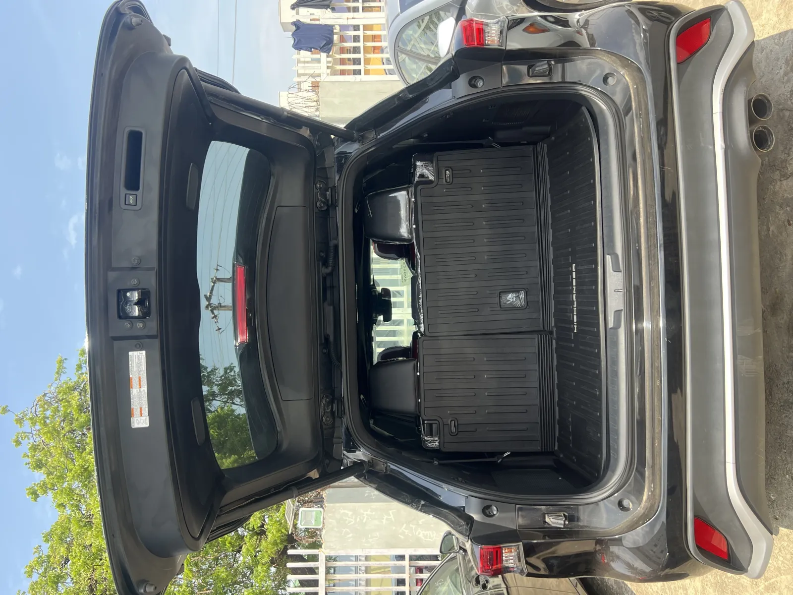 2023 Toyota Highlander XSE photo 30