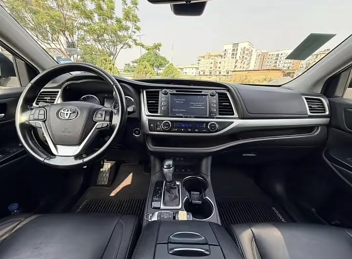 2019 Toyota Highlander XLE photo 5