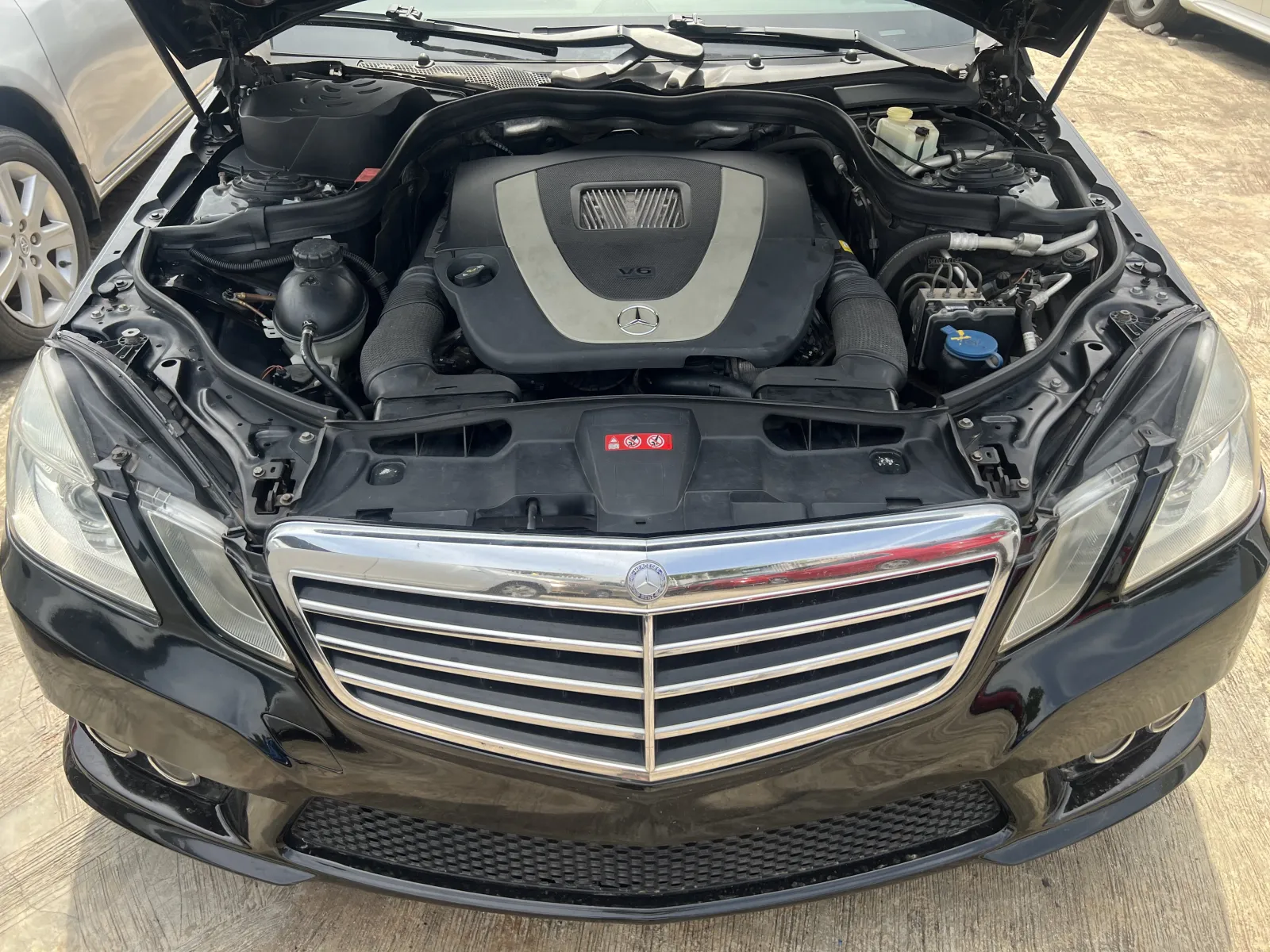 2010 Mercedes-Benz E 350 photo 5