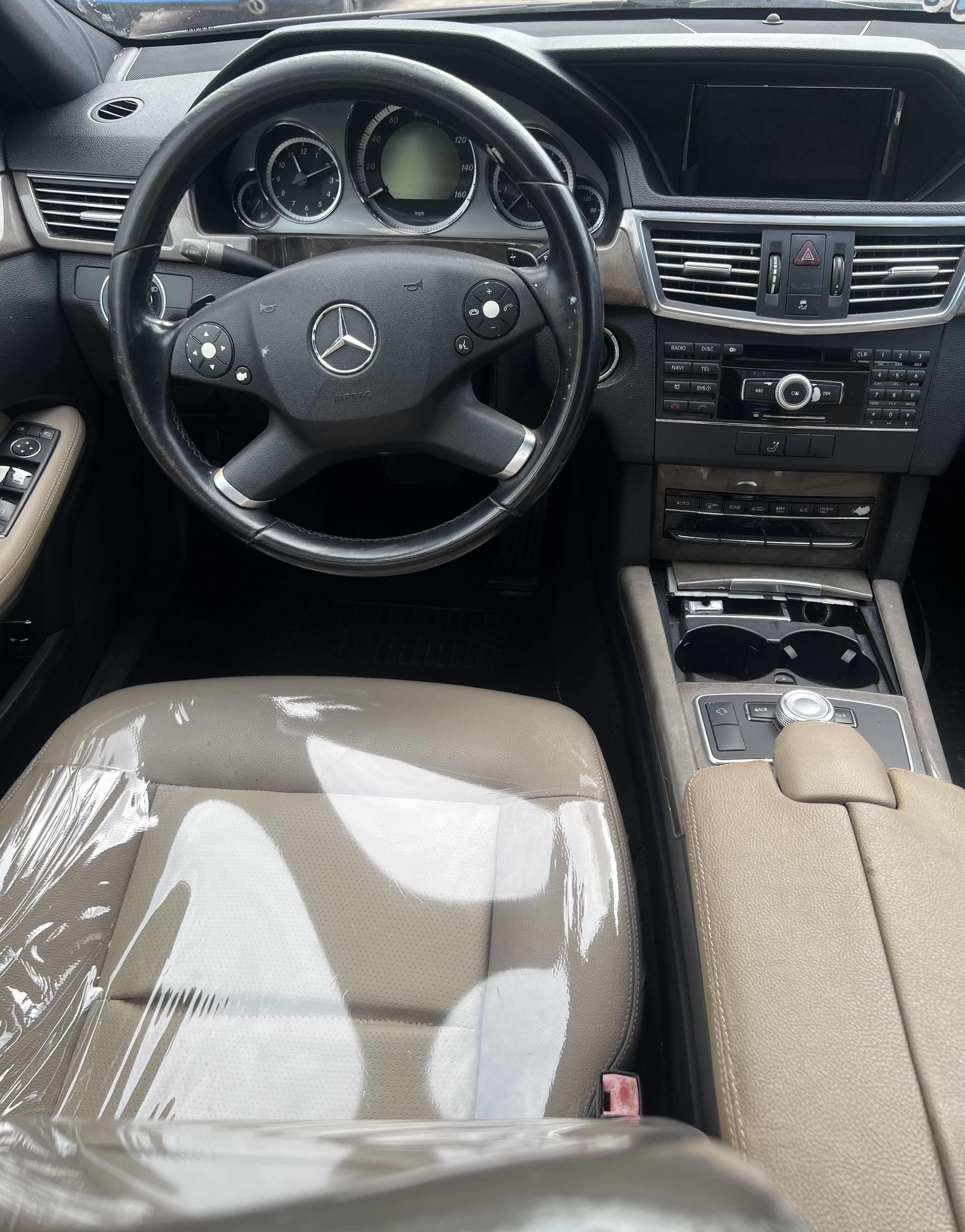 2010 Mercedes-Benz E 350 photo 10