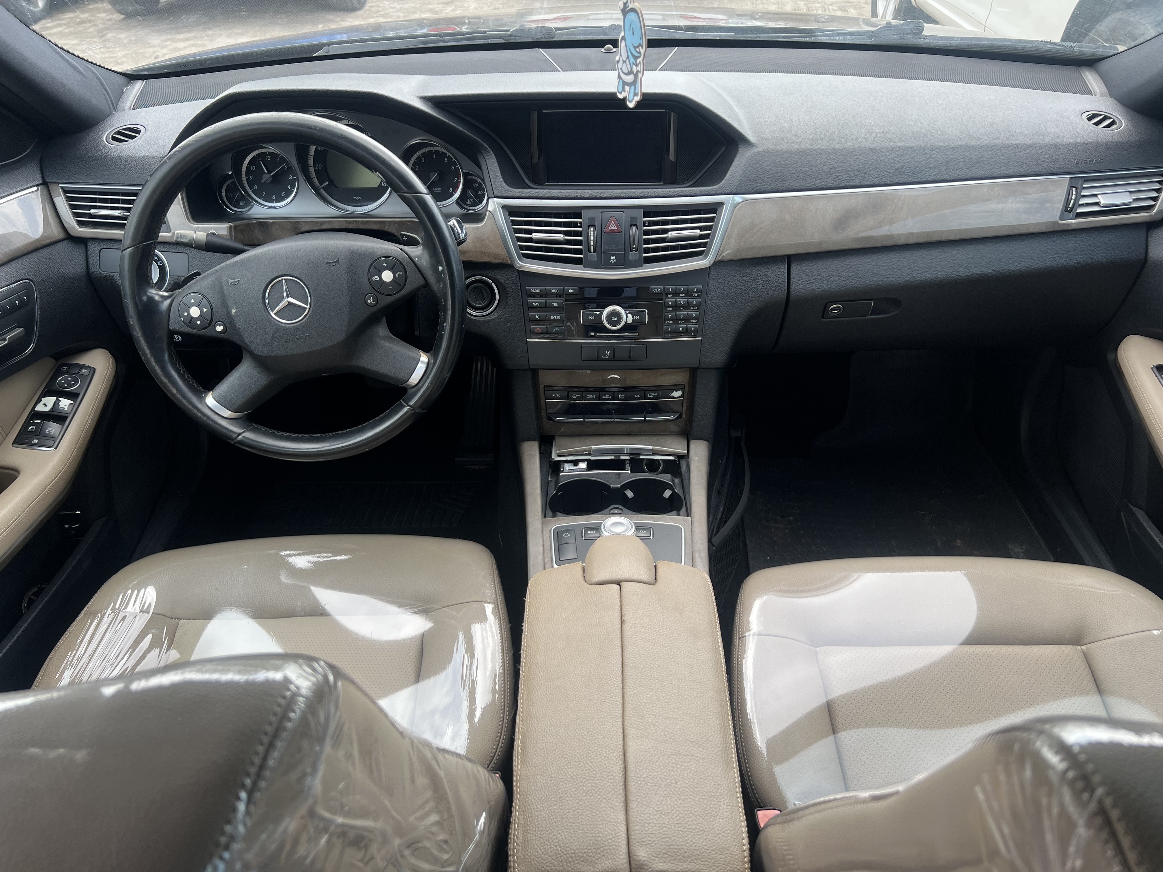 2010 Mercedes-Benz E 350 photo 13