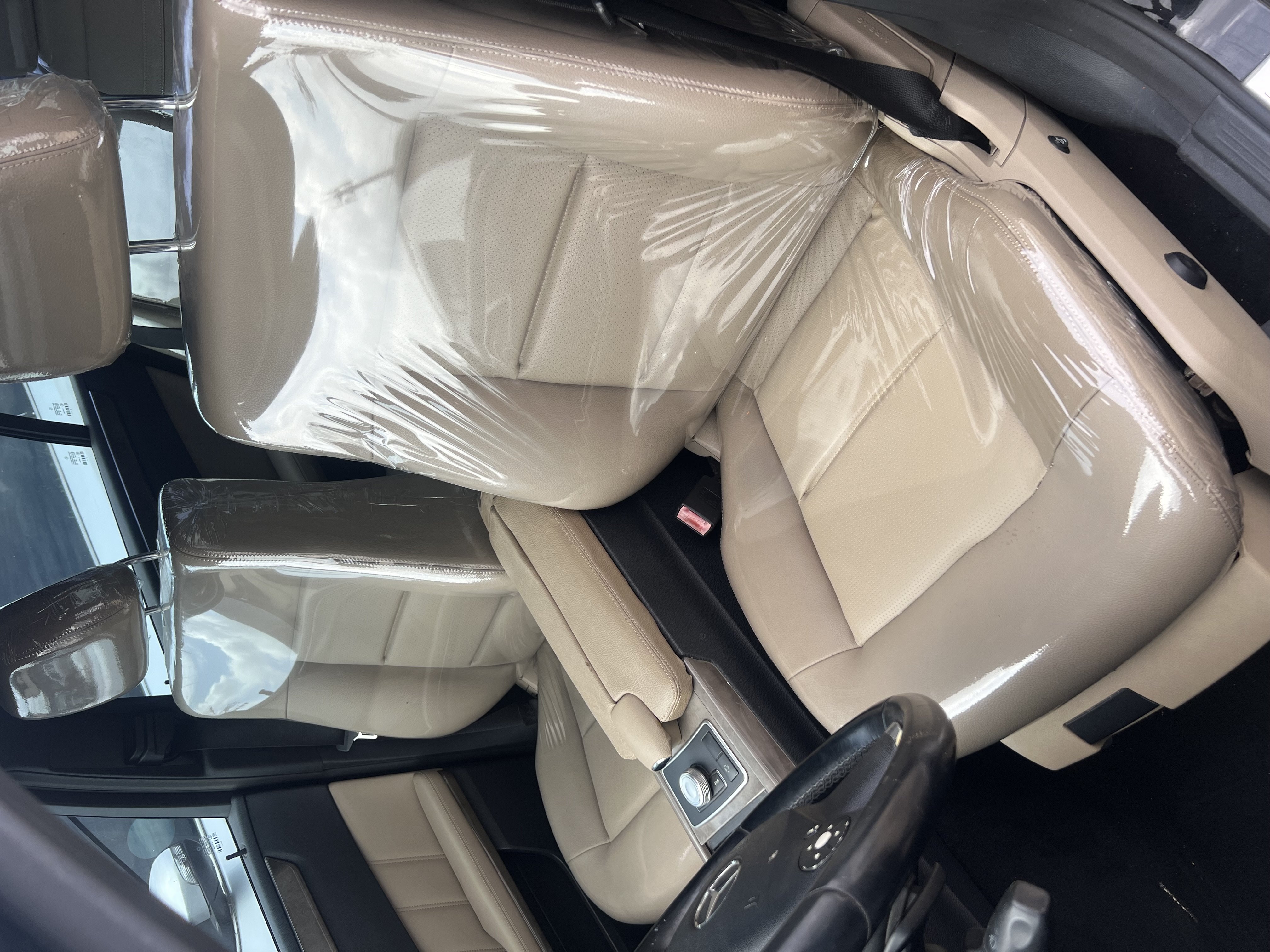 2010 Mercedes-Benz E 350 photo 15